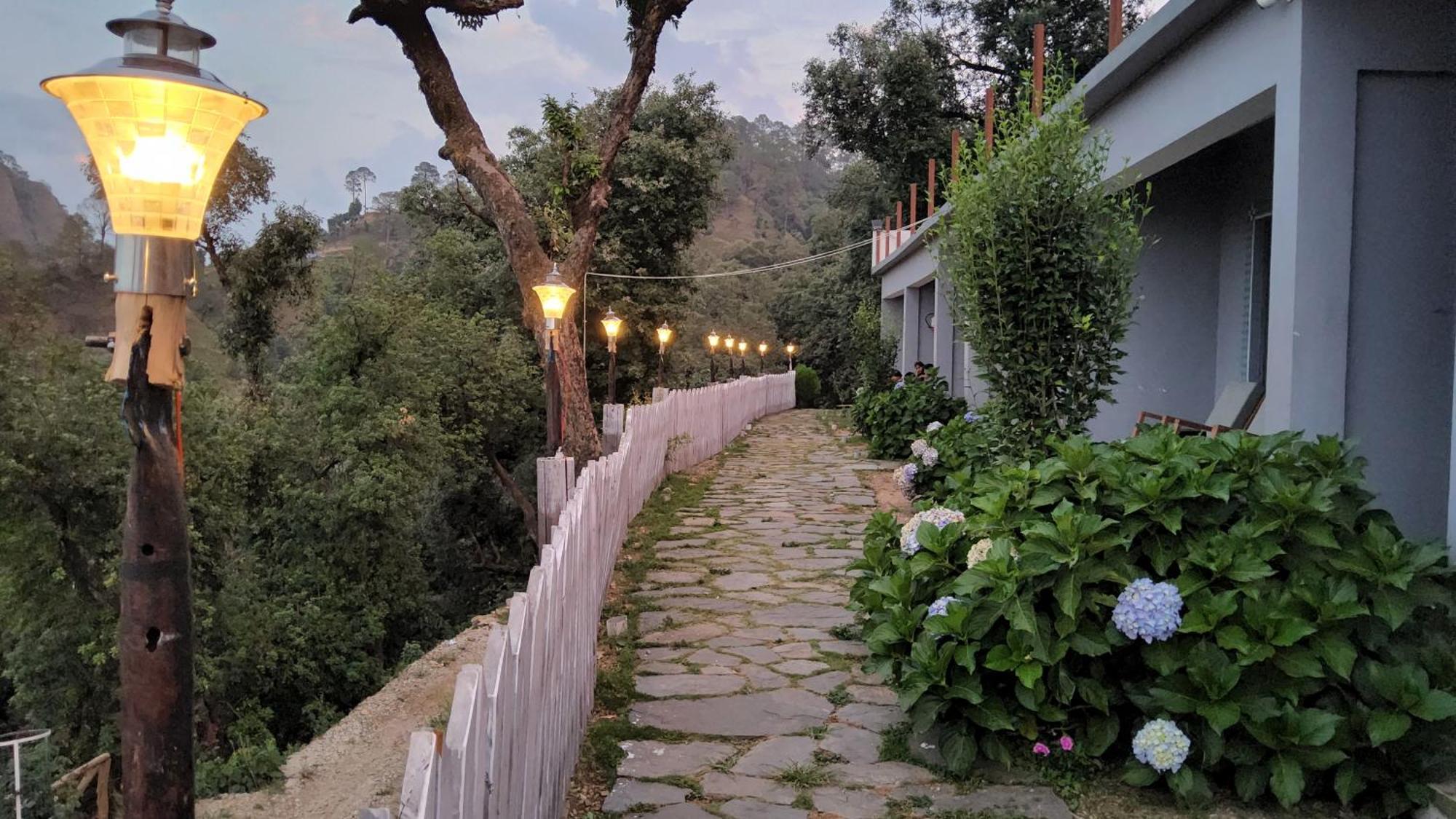 Shiva Valley Resort Kokhliyal Gaon Extérieur photo