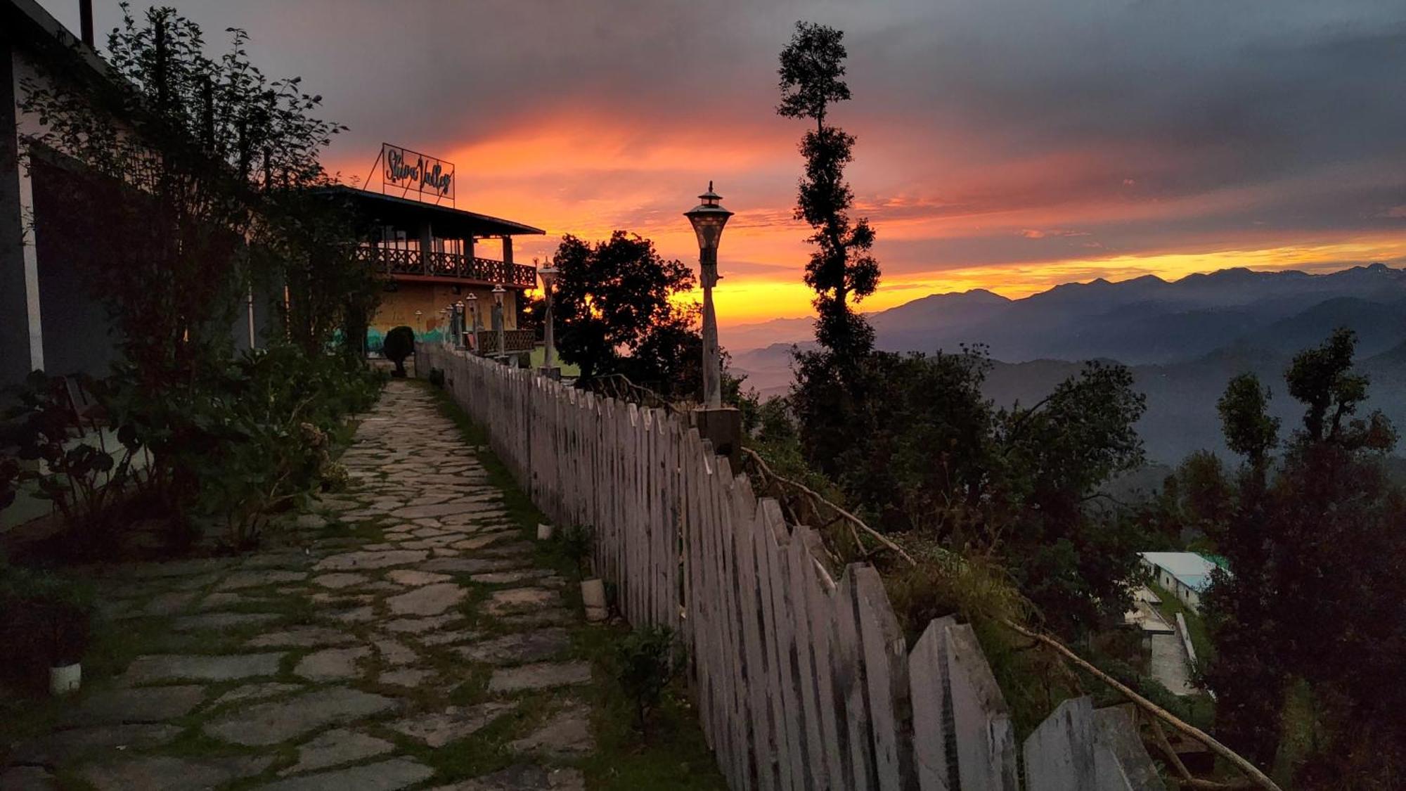 Shiva Valley Resort Kokhliyal Gaon Extérieur photo